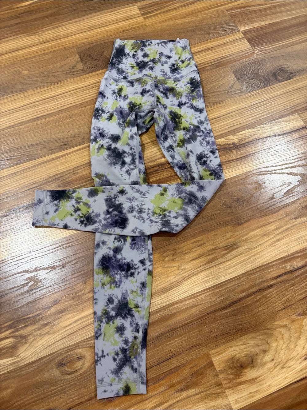 Lululemon leggings size 0 woman’s or girls 10/12 new with no tags LONGS